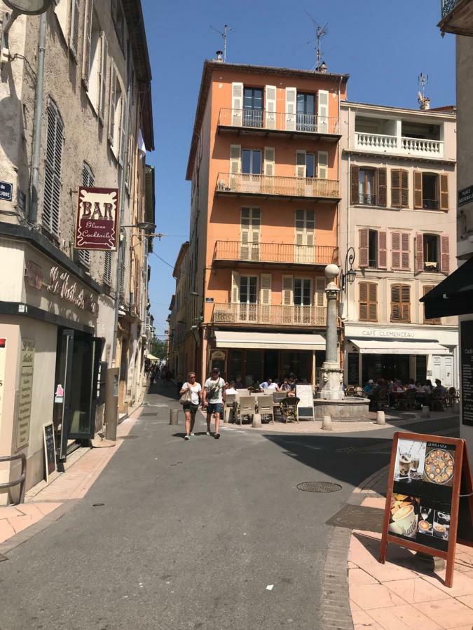 Апартаменти Sleep In Antibes City Center Екстер'єр фото
